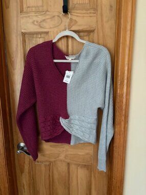 NWT No Comment twist front sweater